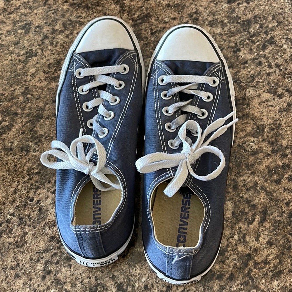 Women’s converse shoes